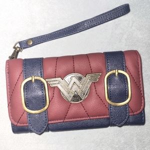 Wonder Woman Trifold Clutch Wristlet